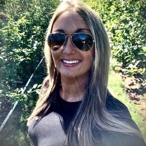 Meet your Posher, Samantha